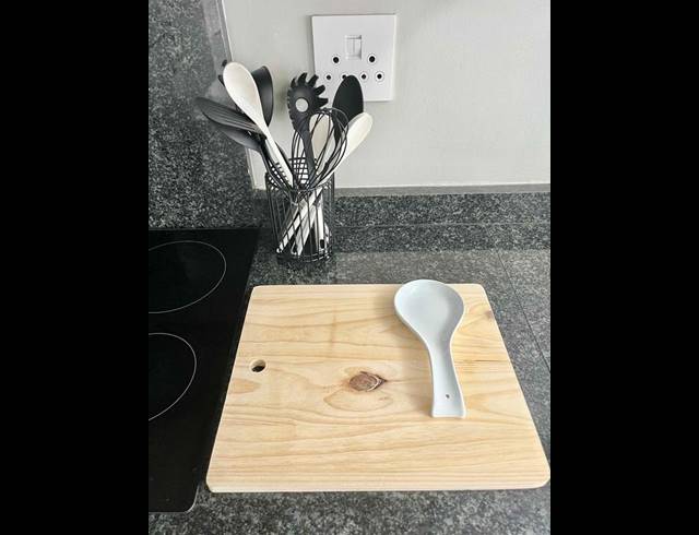 3 BEDROOM PROPERTY TO RENT IN OAKLANDS